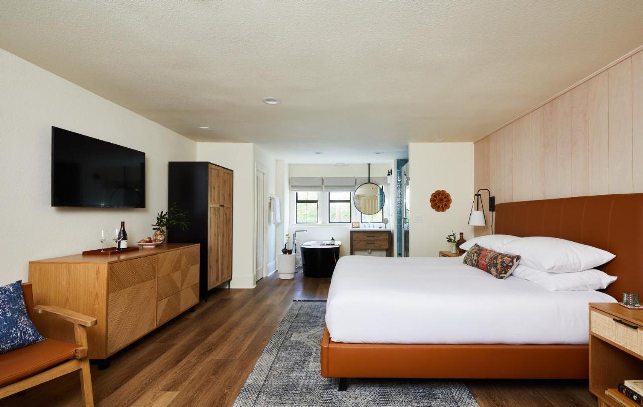 Hotel The Stavrand à Guerneville Extérieur photo